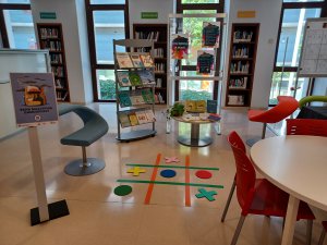 Centre d'interès "El teu benestar, el teu èxit" al CRAI campus Sescelades