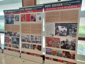 Exposició "Pete Seeger, el poder transformador de la cançó" al CRAI campus Sescelades